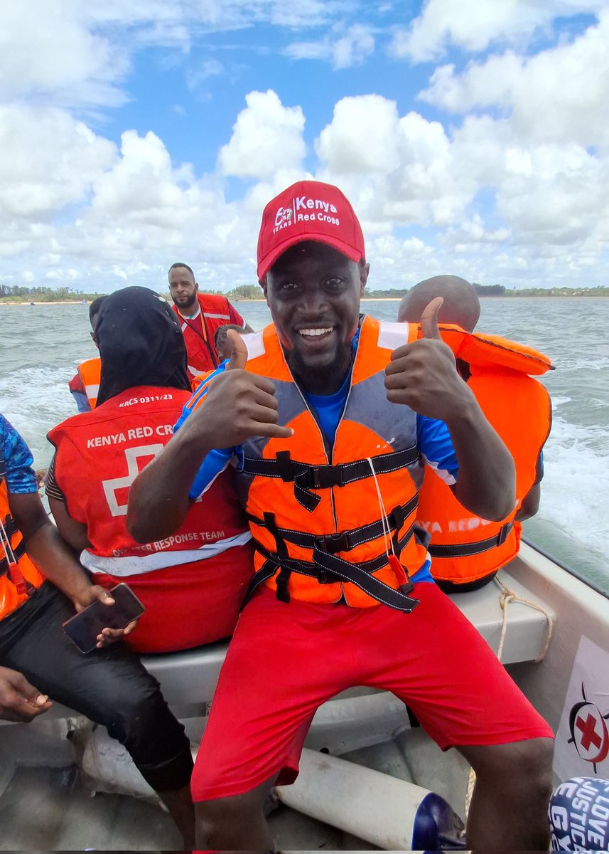 allyhusseinm's tweet photo. Earlier this month, I joined the aqua rescue drills in Malindi as part of the efforts to boost local water safety &amp; emergency response. Proud to contribute as we mark 60 years of @KenyaRedCross service. #RedCrossAt60 #DisasterResponse #Kilifi https://t.co/0aY1U7SIji