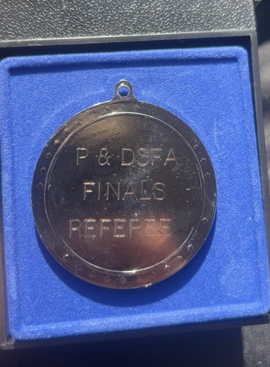 Smith_Michael4's tweet photo. Brilliant feeling to officiate my first final today at New Western Park in the @PandDschoolsfa U14s St Mirren Cup Final between Williamwood High School &amp; Notre Dame. 

Very grateful for the opportunity, congratulations to @ndhs1 on their 4-0 win, commiserations to @WilliamwoodHS. https://t.co/i6RvmHZhbk