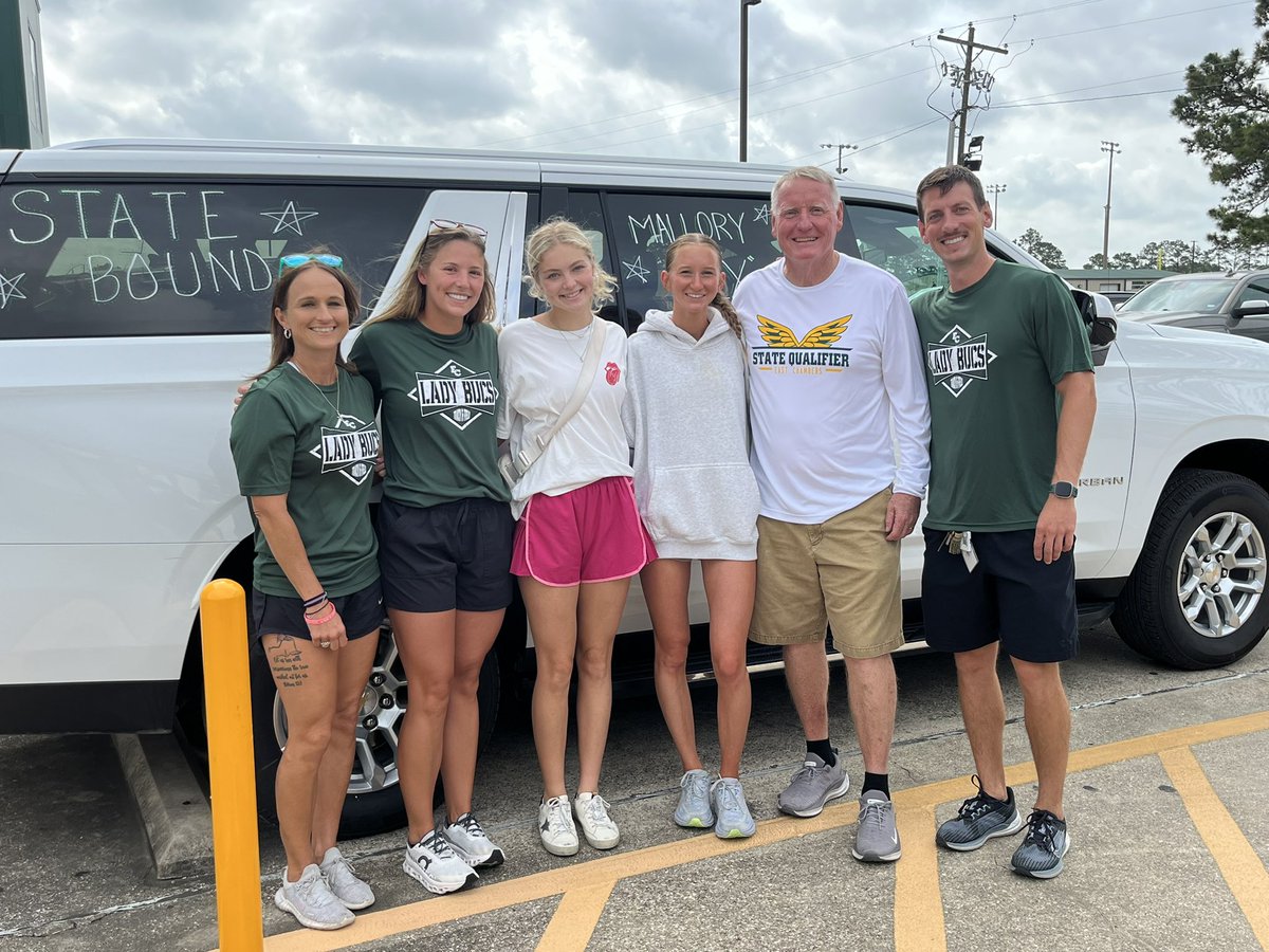 OHanlonRoss's tweet image. On the road to state!!!