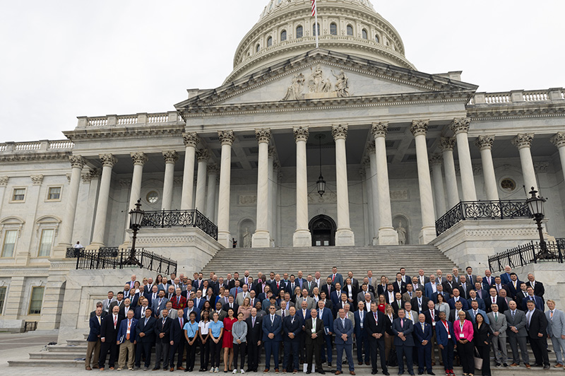 GCM_Magazine's tweet photo. Curious about the state-specific legislative issues facing the golf industry around National Golf Day? Check out our guide: https://t.co/ARC3lC1Q4v @GCSAA #NationalGolfDay #MakeGolfYourThing https://t.co/WRGEyqAKTy