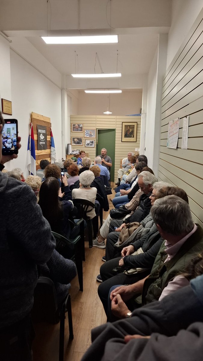 ChaBela con el barrio alcaldesa tweet media