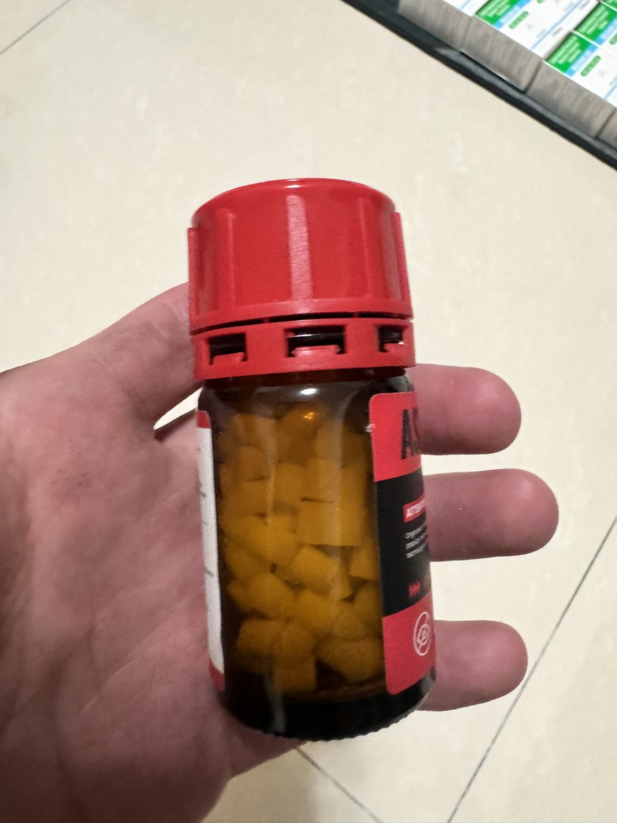 含Boss的新玩具
#新品上市地獄級固態rush
一聞下去保證淫蕩到不行
癢到嫑嫑的
大容量40ml
小容量20ml
現貨不用等
#一樣有購買有分享含Boss送洨禮物
💦#液態威一盒50包$1xxx
💦#PrEP一瓶30顆$1xxx
💦#強效威（回購率💯
💦#加強威
💦#破爛原液Rush
💦#骨灰級玩家Rush
💦#一般Rush