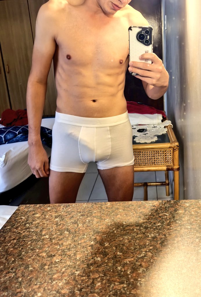 Buzzer_m's tweet photo. Wie is in Jeffreys Baai 😈😈
#jags #boerepiel #gaybottom #gaytopsRT #gaysex #gaysexafrikaans #gaytwink #gayboer #fuckme #gaysa wants to fuck this tight ass.😈 RT|Share |Comment |Follow https://t.co/U79UeDa2Yz