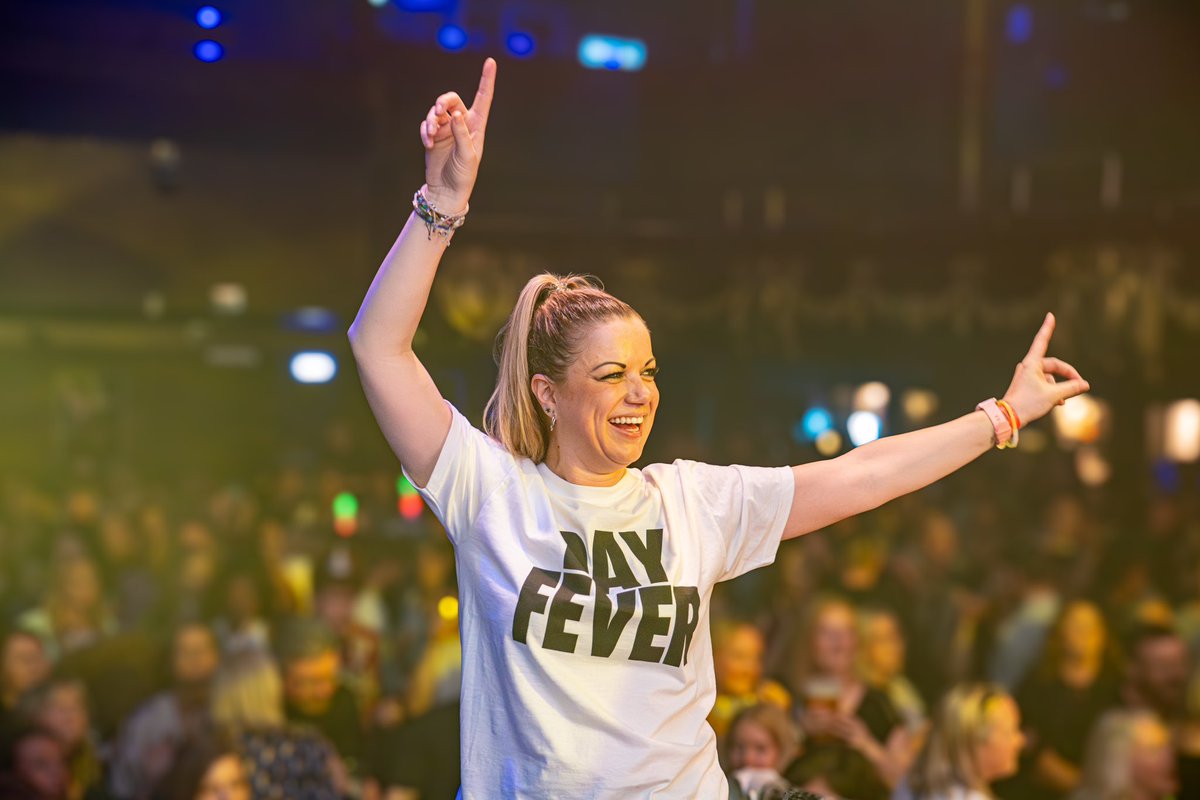 DAY FEVER tweet media