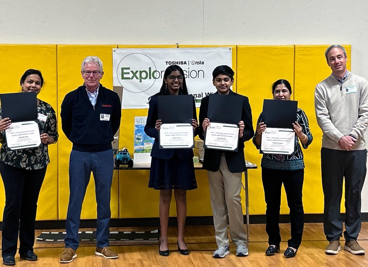 ToshibaAmerica's tweet image. Congrats to 7th graders Anirudh Rao and Aarna Varre, Coach Sheetal Rajput, and Mentor Bharathi Rao from STEM School Highlands Ranch in Colorado for winning regional honors in this year’s #Toshiba/@NSTA #ExploraVision with their innovative project, Biomimetic Surfaces! 🌟
