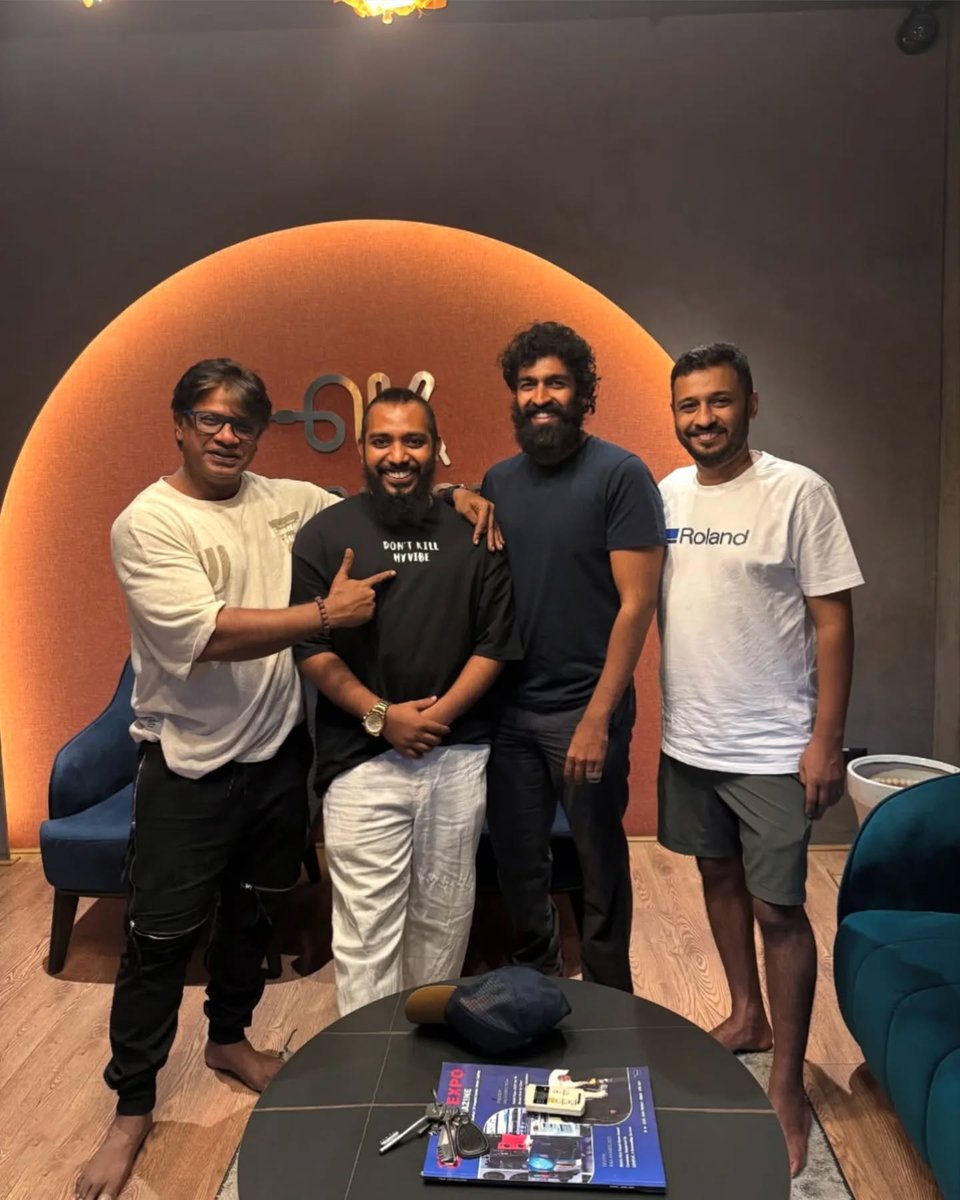 nsktales's tweet photo. All The Best to the Team #Citylightsmovie

A Rap Song From Team @citylightsmovie A Charan and Vijay Sir magic

@OfficialViji @vinayrajkumar @monishavijayy 
#citylightmovie #Salagavijaykumar #VinayRajkumar #monishavijaykumar #Charanraj #Umashree #nskclicks https://t.co/9m98217OVk
