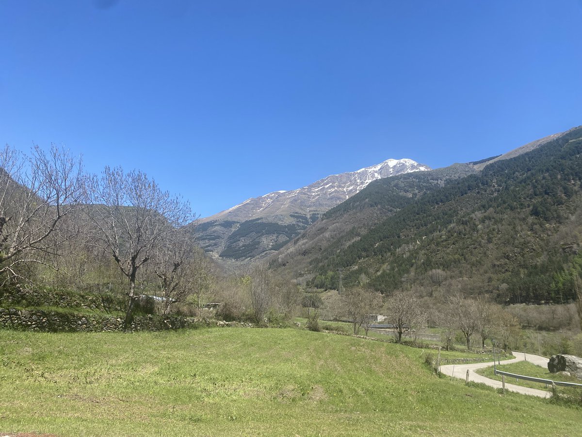 visitvallfosca's tweet photo. Mira quina #vallfosca t’espera!!! 

T’ho perdràs??

😍😍😍

#Espui #montsentdepallars https://t.co/7Zf29qBTy1