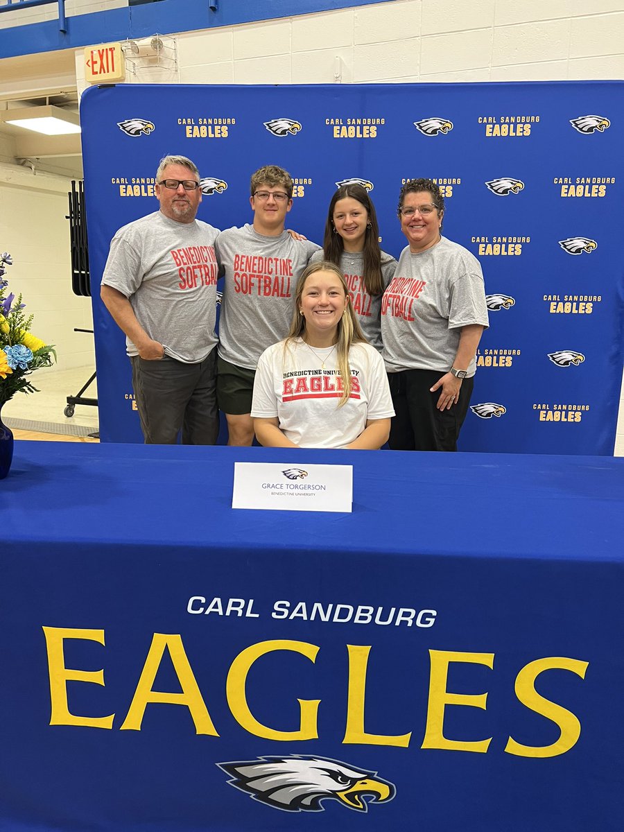 Sandburg Softball (@sandburgsftball) on Twitter photo A great morning spent with Grace Torgerson, Haley Tracy & their families as we honored them for their commitment to continue their athletic careers! Grace will play ball at Benedictine University & Haley will play at Moraine Valley Community College. <a href="/EaglesAthletics/">Sandburg Athletics</a> A great morning spent with Grace Torgerson, Haley Tracy & their families as we honored them for their commitment to continue their athletic careers! Grace will play ball at Benedictine University & Haley will play at Moraine Valley Community College. <a href="/EaglesAthletics/">Sandburg Athletics</a>