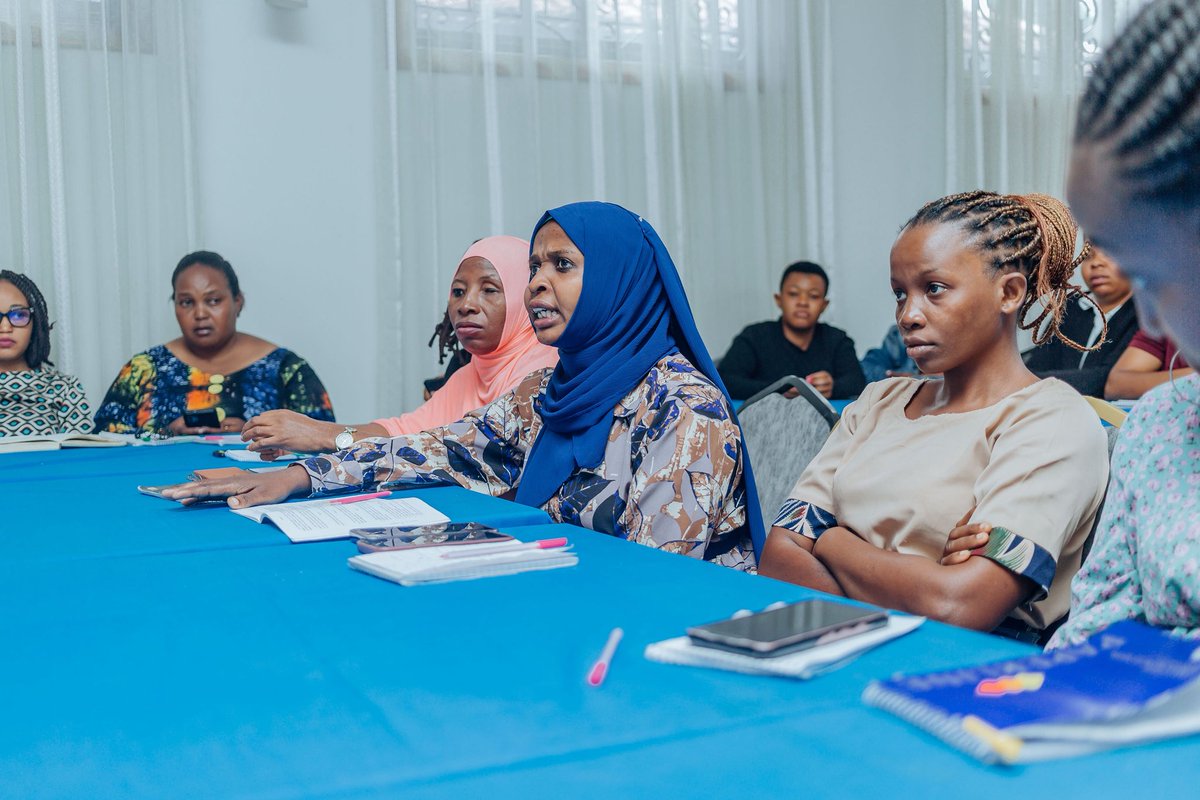 ilodaressalaam's tweet photo. Domestic workers in Tanzania 🇹🇿 trained on @ilo Conventions #190 &amp; #189 to strengthen protections against violence, harassment, and promote decent work. Empowering workers with knowledge is key to lasting change. #ILO190 #ILO189 #DecentWork #DomesticWorkers https://t.co/JMhbBja7sJ
