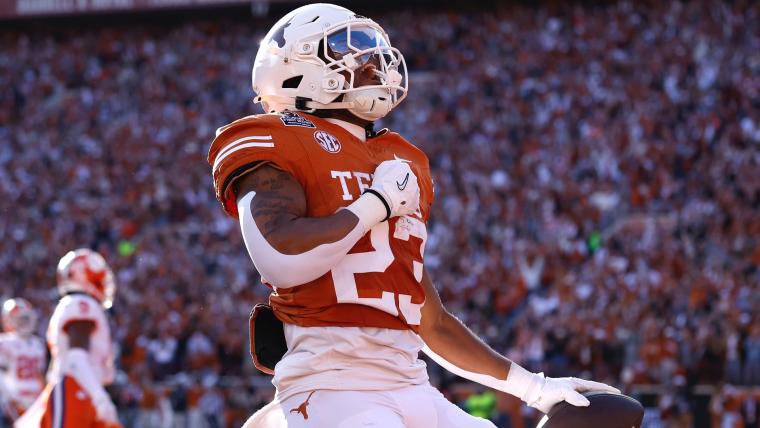 DynastyDadFF's tweet image. Every year, Insurance Running Backs win YOU MONEY in Fantasy Football when Opportunity Calls
Invest in these 6 Insurance RBs who could WIN your Leagues in 2025🧵