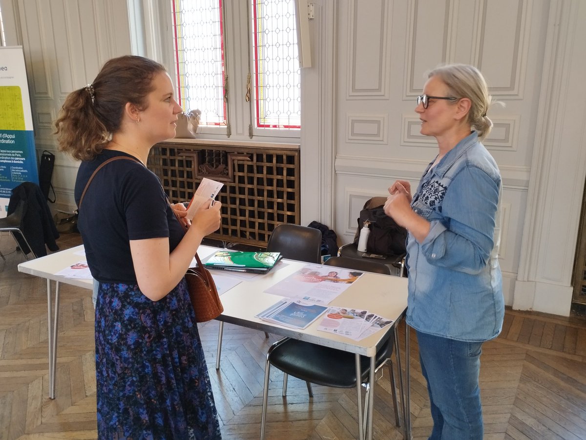 L'#UdafdeParis était présente au forum des Aidants organisé par l'<a href="/AgircArrco/">Agirc-Arrco</a> à <a href="/mairiedu13/">Mairie du 13e</a> ! Plus d'une centaine d'#aidants cet après-midi pour assister à la pièce de théâtre et visiter les stands d'informations !