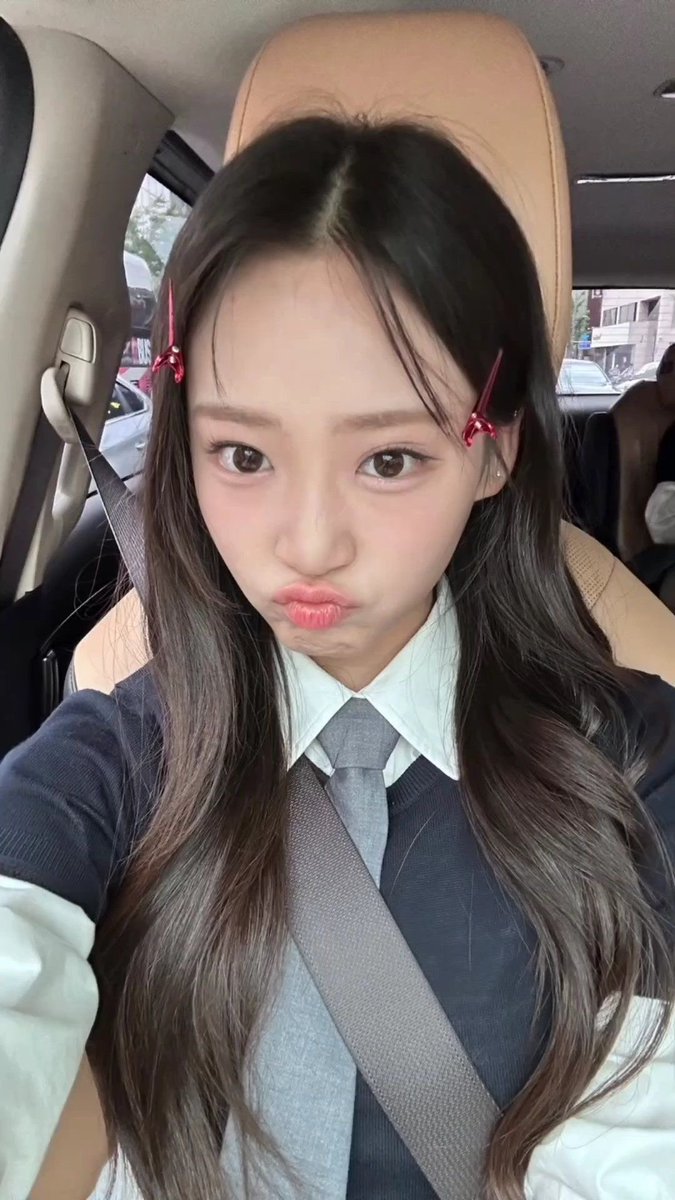 picsofchaeeun's tweet photo. 🫶🏻 https://t.co/ixHcq0dSWE