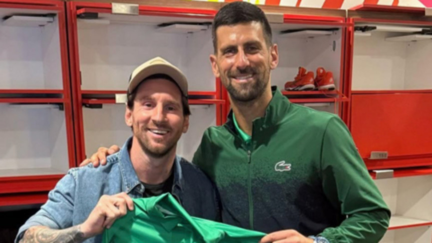 গ্যালারিতে মেসিকে দেখে কোর্টে ‘নার্ভাস’ জকোভিচ