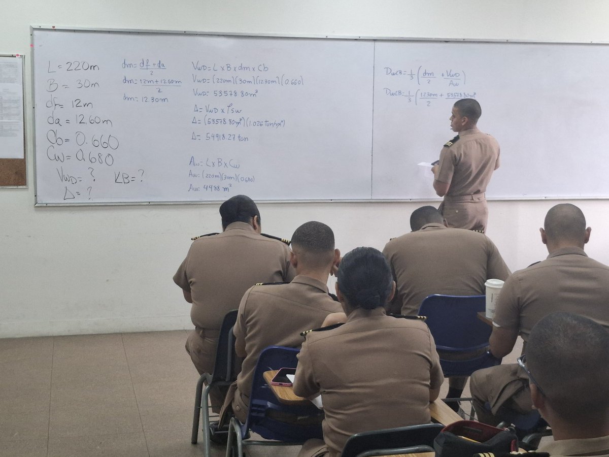 En la <a href="/umaritima/">Universidad Marítima Internacional de Panamá</a> continuamos educando para hacerle frente a nuestro sector altamente competitivo y globalizado.