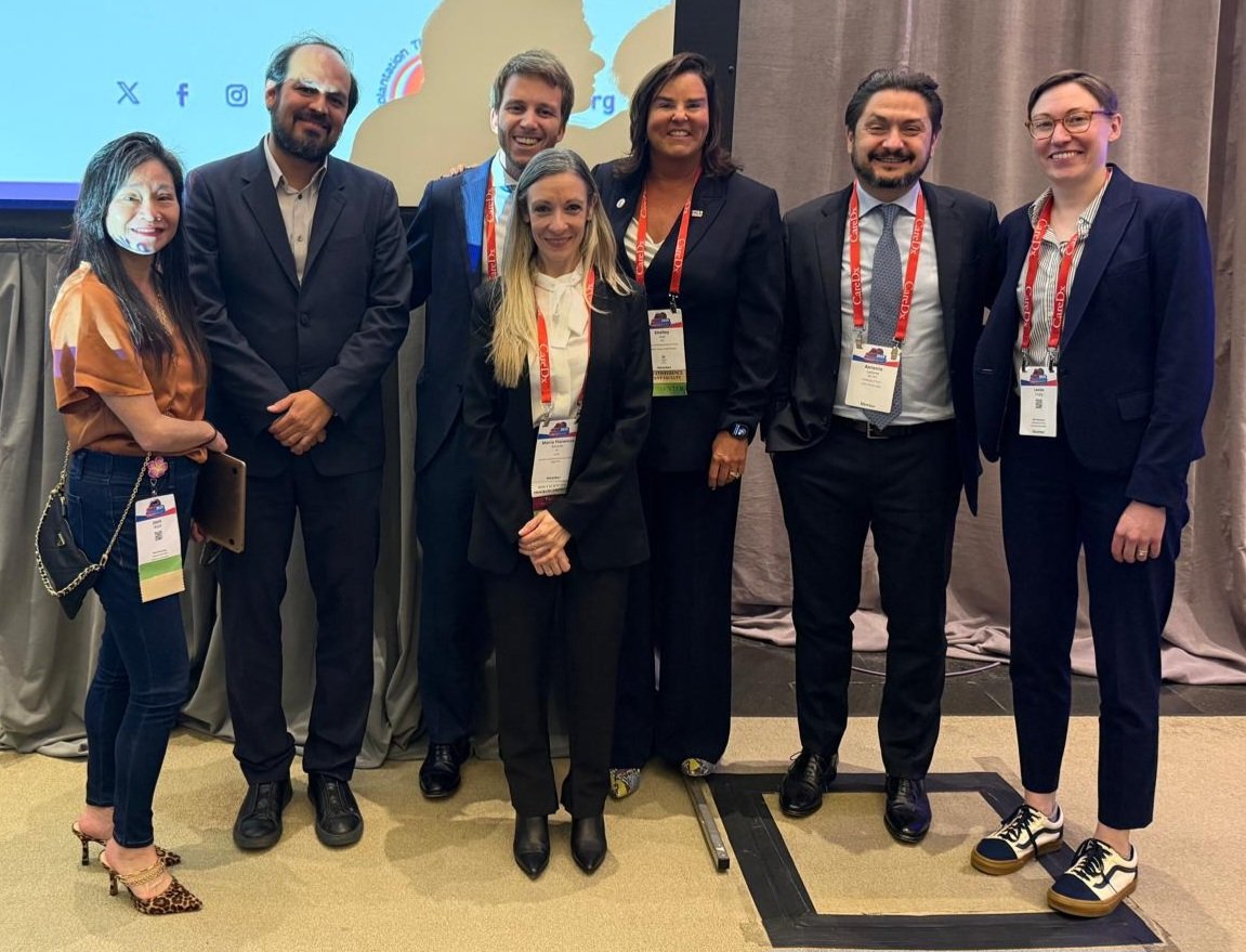Maria Florencia Renedo (@florenciarenedo) on Twitter photo Fue un honor haber participado en el ISHLT205 Annual Meeting. Muchas gracias por la invitación <a href="/ISHLT/">The ISHLT</a> ♡Speaker♡Co-Chair♡Póster Moderator♡Program Planning Committee <a href="/KiranKhush1/">Kiran Khush</a> <a href="/JHMontfort10/">Jaime Hernandez-Montfort</a> <a href="/MartaFarrero/">Marta Farrero</a> Fue un honor haber participado en el ISHLT205 Annual Meeting. Muchas gracias por la invitación <a href="/ISHLT/">The ISHLT</a> ♡Speaker♡Co-Chair♡Póster Moderator♡Program Planning Committee <a href="/KiranKhush1/">Kiran Khush</a> <a href="/JHMontfort10/">Jaime Hernandez-Montfort</a> <a href="/MartaFarrero/">Marta Farrero</a>