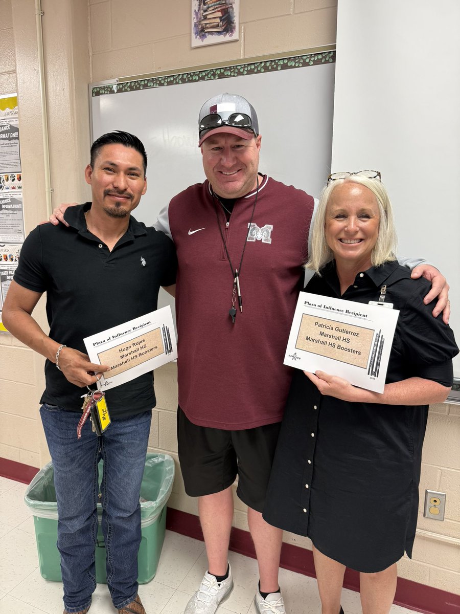 JMHS_Rams's tweet image. Thank you to Hugo Rojas & Patricia Gutierrez for going #BeyondTheGame for our Marshall athletic programs! They are our 2025 Plaza of Influence Paver recipients!🐏👏🏼🧱🎉 #RamFamily #RamRide @NISD_Athletics @NISD @NISDMarshall