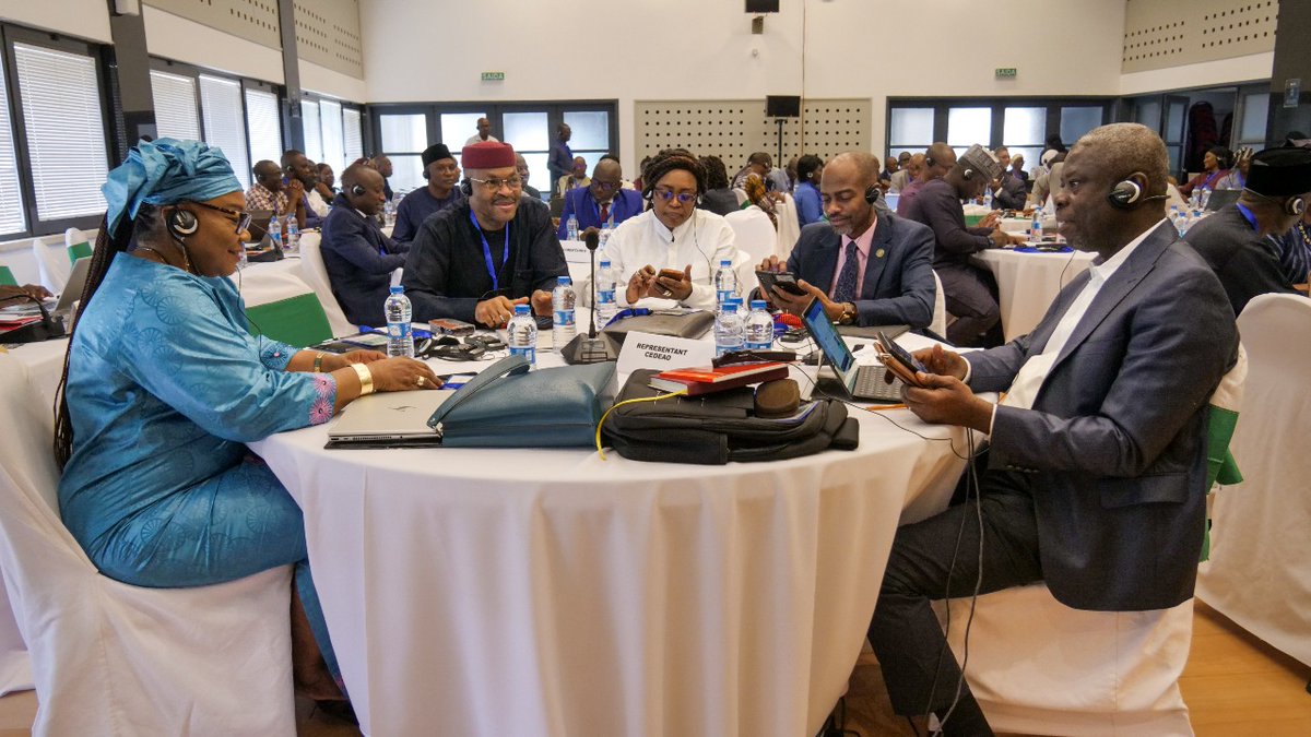OoasWaho's tweet photo. This high-level meeting brings together:
🔹DG of @OoasWaho
🔹ECOWAS Parliamentarians
🔹Finance & Admin Committee members
🔹Resident Reps & Liaison Officers
Together, they assess how WAHO’s financial assistance has been used and identify good practices. #WAHO #ECOWASHealth https://t.co/ZrYlarOoz8