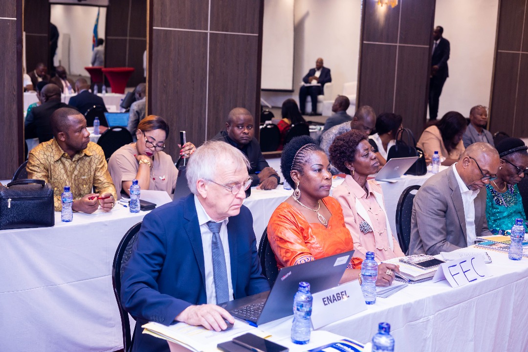 Enabel_en_RDC's tweet photo. Afin de pour promouvoir la #loisemencière en #RDC, une réforme de la loi agricole de 2011 est essentielle. Notre projet #appuiinstitutionnel agit avec @inera_rdc & les Organisations Paysannes afin de sensibiliser les chambres du Parlement et de faire voter la loi.
#Actforimapct https://t.co/e7xAtlzQkM