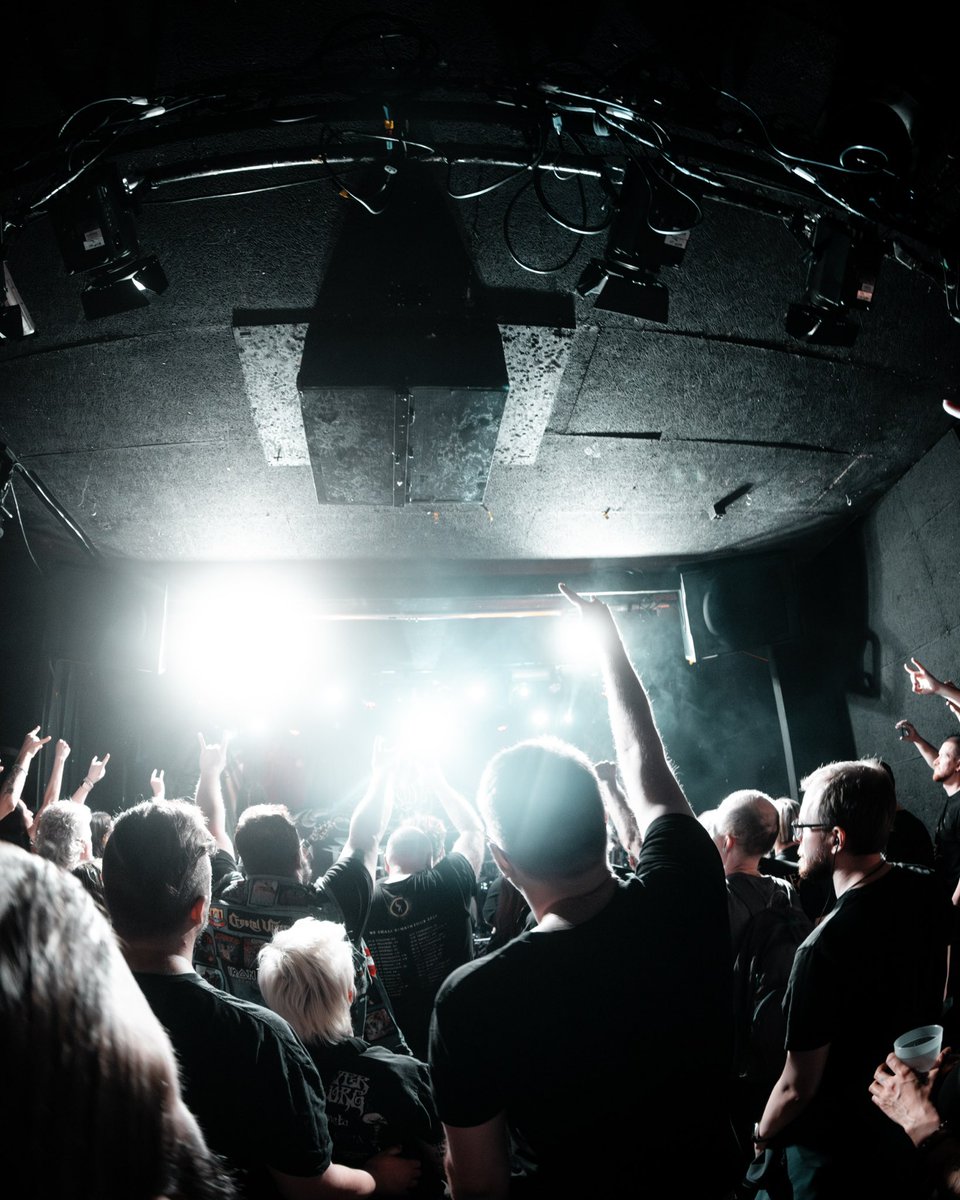 Solothurn 🇨🇭 Switzerland never disappoints. Kofmehl was jampacked! We are honored and grateful to each and single one of you

Tonight; @rockneat in Lyon 🇫🇷 Few tickets left so hurry, it will be packed with the presales we’ve seen! And sweaty! LET’S GO! 🔥 

📸 @acalltothedreamers