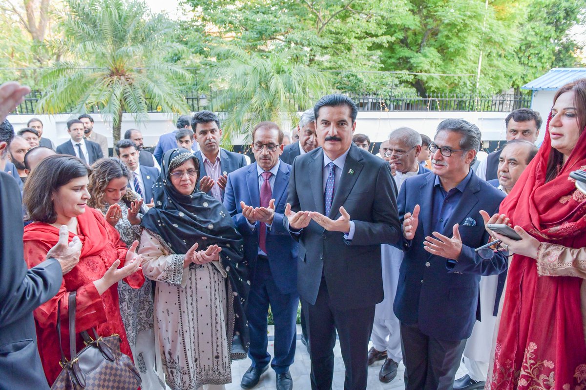 Freedom Gate Prosperity tweet media