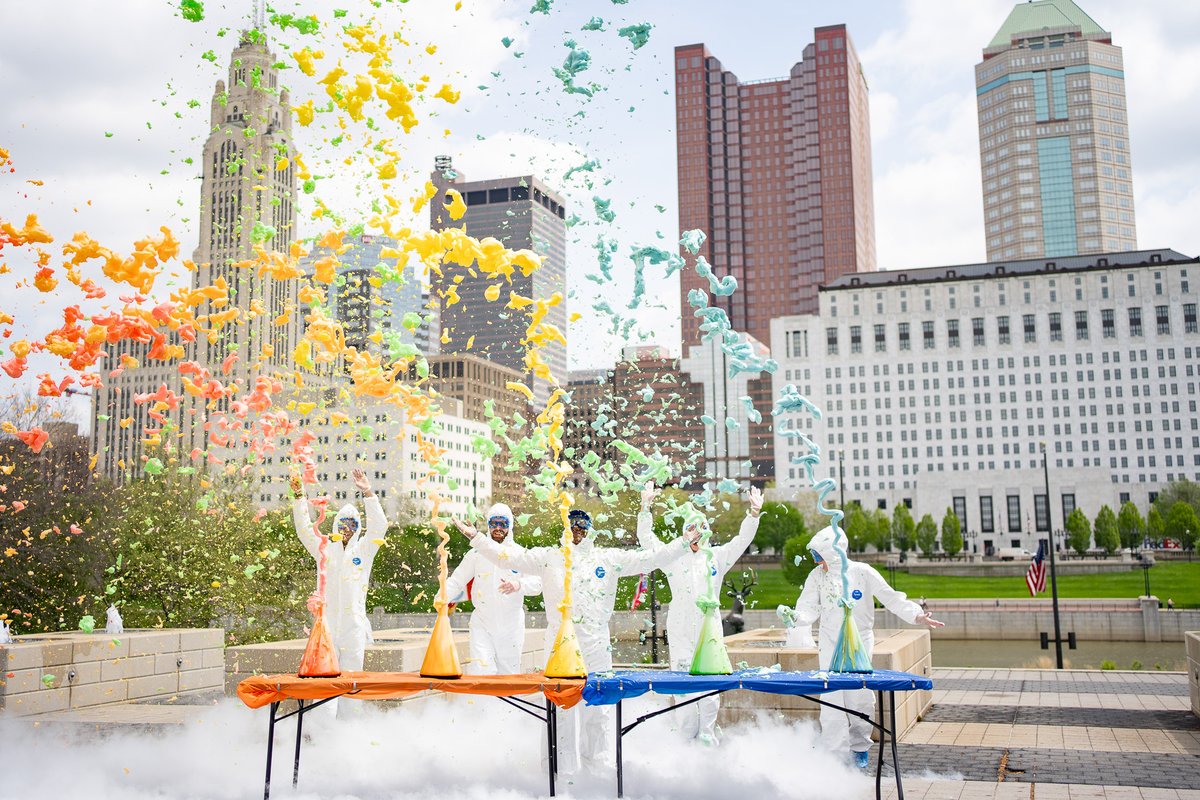 #cosiscifest is HERE! 🧬🌱🧪🎉

🧑‍🔬Wednesday- Friday | April 30-May 2 🧑‍🔬 Hands-on community science events throughout the city!

💥Saturday, May 3 💥
Explosive demonstrations &amp; STEAM experts in the parks surrounding our museum! 🧡 11am-5pm

🗓️🔗 cosiscifest.org