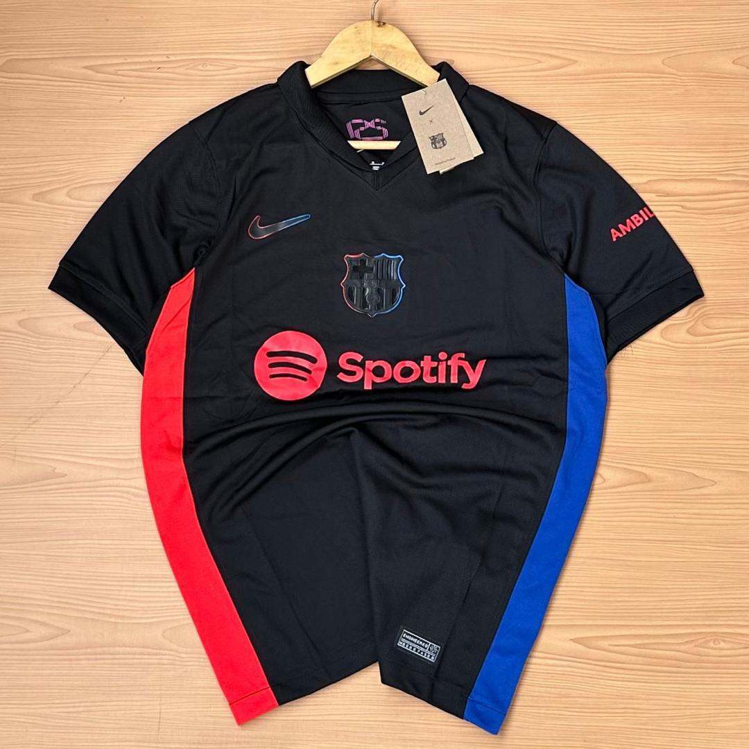 StyleUpJerseys's tweet photo. What's your fav away 24/25 kit ?
All available 
Size Guide - {S*M*L*XL*}
Shop 👉  https://t.co/i790eOAxT1 https://t.co/8WqbezmUIL