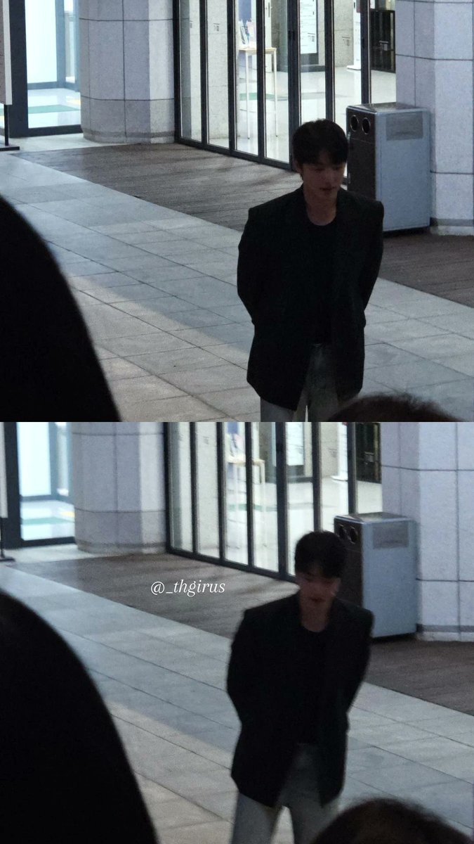 _thgirus's tweet photo. 250430 연극 화이트래빗 레드래빗

#원태민 퇴근길 https://t.co/yjJnYPhwZ5