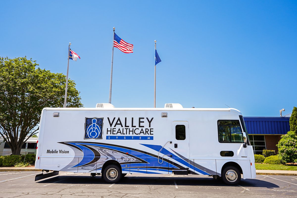 MSVehicles's tweet image. This new mobile vision clinic is ready to make a big impact at Valley Healthcare!👓👁

Complete with a spacious lobby and reception area, a restroom, and a fully equipped exam room featuring multiple workstations and an eyeglasses fitting section!