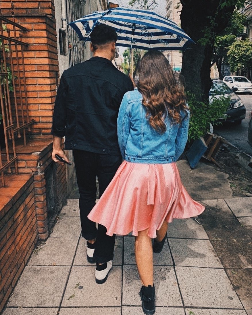 “Lo nuestro es inevitable… en este universo y en cualquiera.” 🖤