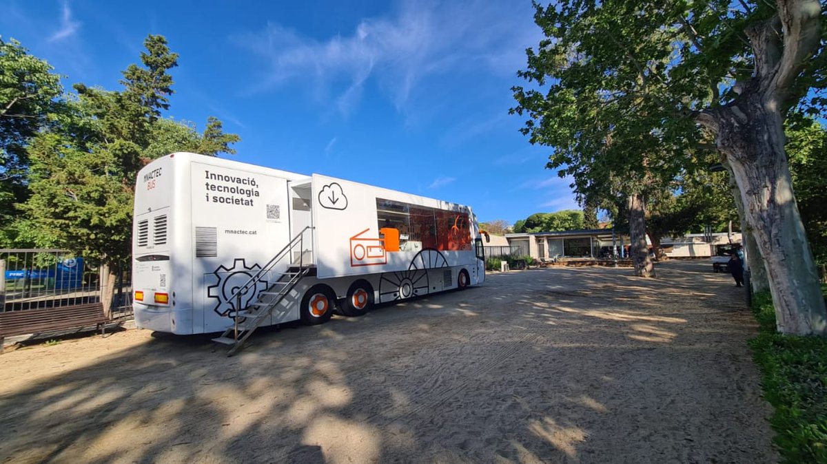 🚌 👋 El MNACTECBUS ha arribat a #Mataró!

El projecte museístic itinerant del Museu Nacional de la Ciència i la Tècnica de Catalunya (MNACTEC) ha arribat al Parc Central Vell. Accés per l'Avinguda del Corregiment de Mataró, 28 🌳

Més informació a: culturamataro.cat/agenda-cultura…