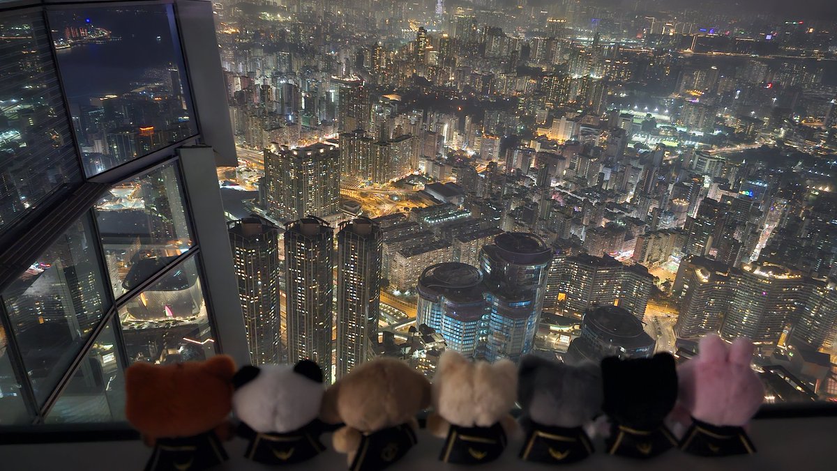 our superheroes are in HK ~

#minicatcher #Dreamcatcher #드림캐쳐 #DreamcatcherInHongKong