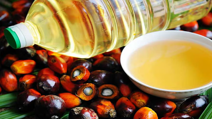 বিশ্ববাজারে টানা তৃতীয় দফায় কমলো পাম অয়েলের দাম