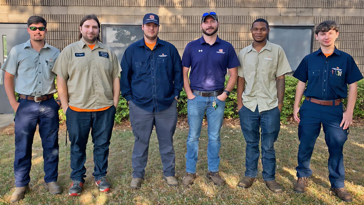 AuburnFM's tweet image. We have some of the hardest working apprentices in the business, and we're proud of the work they're doing on campus! From left, Cullen Kennedy, electric; David Taylor, plumbing; Parker Weatherley, HVAC; Cole Witt, plumbing, Ja'kalen Martin, electric, and Teddy Herrmann, HVAC.