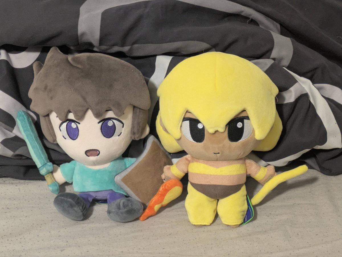 Both of <a href="/DangoheartAni/">Dangoheart</a> Plushies arrived today and they are so damn cute!!