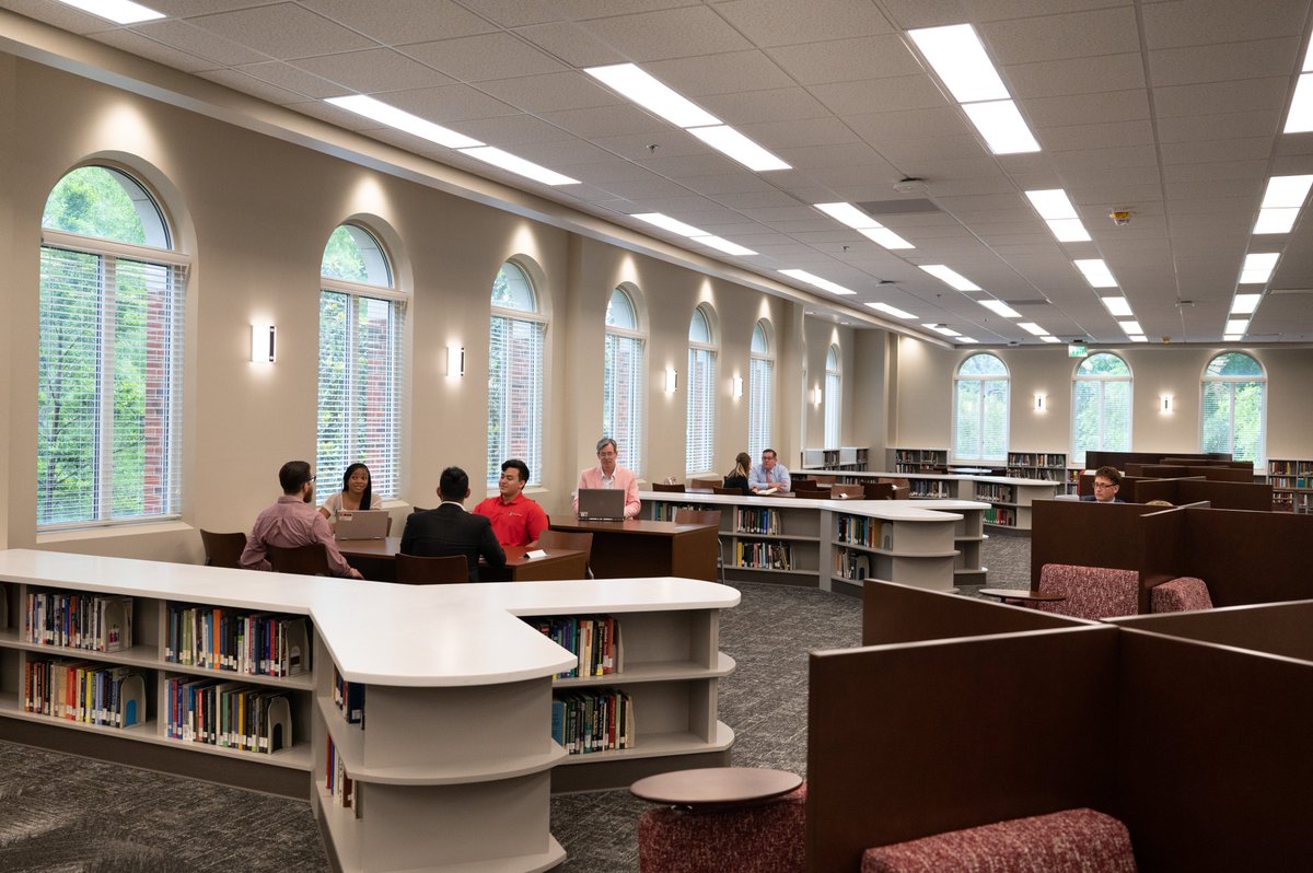 Visit one of our study spaces this week &amp; finish strong!

lib.ua.edu/using-the-libr…

Chat ask.lib.ua.edu

Appointments bit.ly/3owEZyx

Gorgas and Rodgers Libraries
are open 24/7 through May 2nd at 5pm

for details 
lib.ua.edu/#/hours

#wherelegendsaremade🐘🅰️