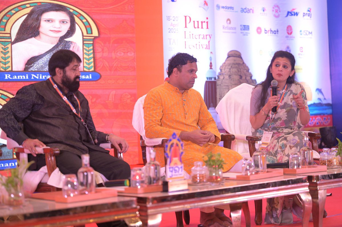 ramindesai's tweet photo. At the fabulous @PuriLitFest https://t.co/ssmvTskpEH