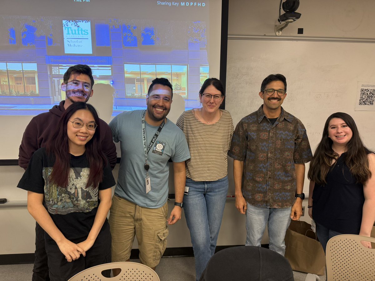 TuftsSACNAS's tweet photo. Great turnout at our First-Gen in Science Panel session last Monday! 

Thanks to our talented guests who shared their personal journey and valuable insights into navigating a #career in #science as 1st gens. 

Stay tuned for more fun events! @SACNAS https://t.co/lPohH4dfi8