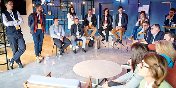 📷 Retour en images sur notre Journée d'Action Commerciale qui a réuni +250 équipiers commerce au stade Jean Bouin à Paris !
L'objectif ? Parler de diversification, de digitalisation mais également rappeler la feuille de route 2025 et les résultats du 1er trimestre.