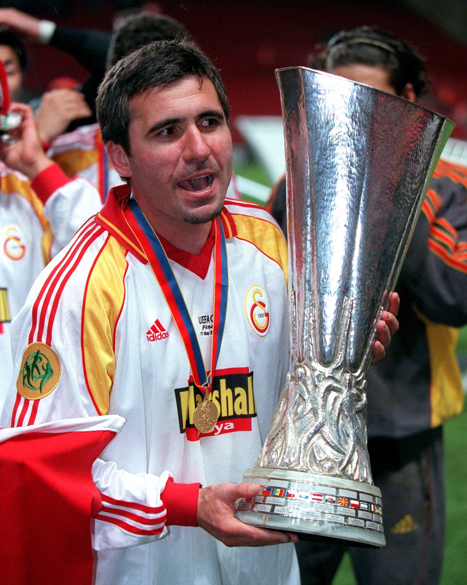 ⏪ 2000 🏆

<a href="/GalatasaraySK/">#5YıldızlıŞampiyon ⭐️⭐️⭐️⭐️⭐️</a> | #UEL