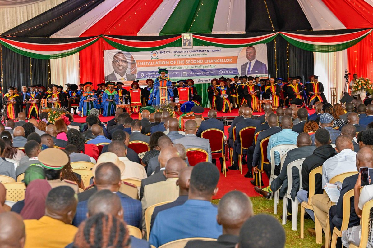 90.3 County FM tweet media