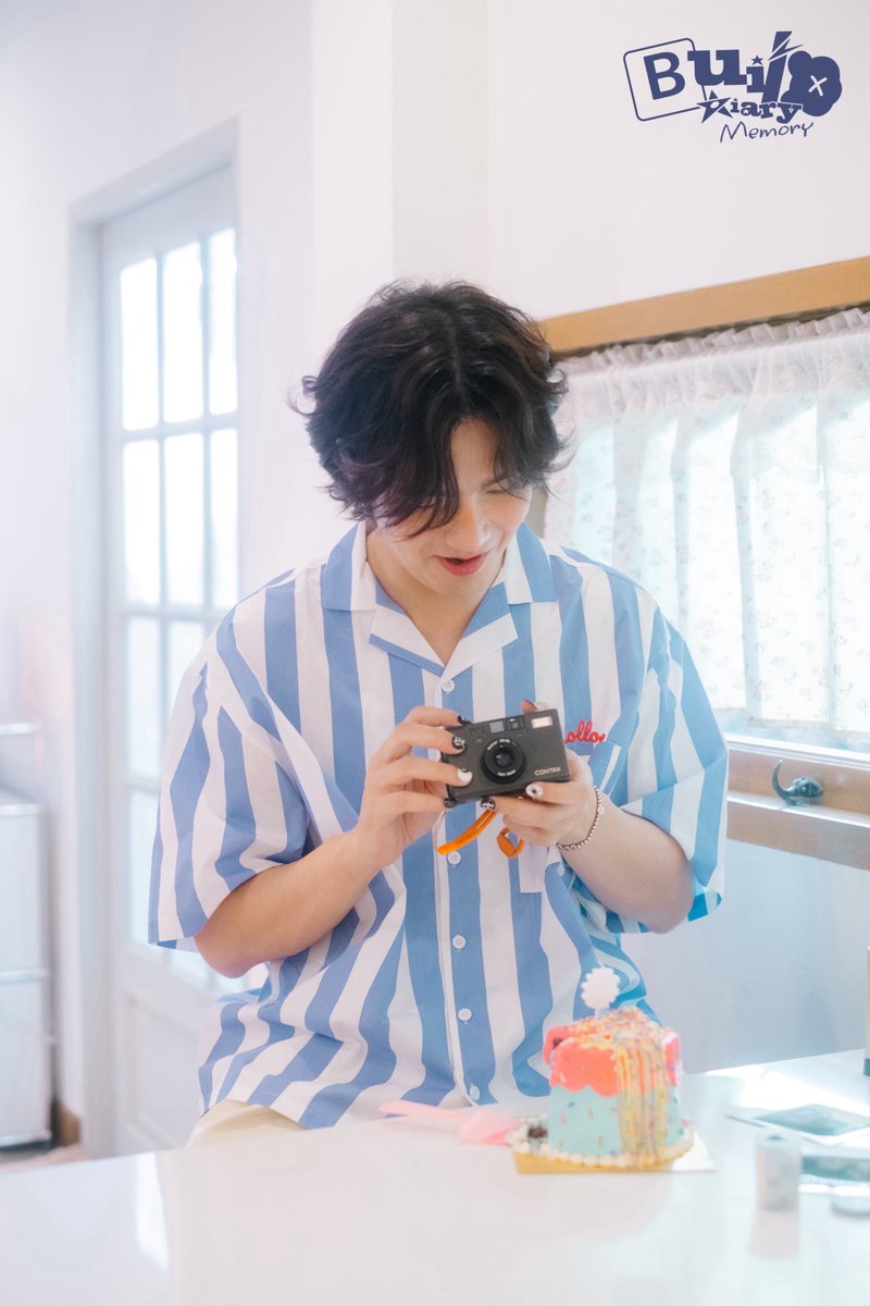 พรุ่งนี้ 10 โมงเรามีนัดกันน้าาาาา 🎂💙✨

ไหนนน!!!เรารู้ตีมงานแต่งตัวกันหรือยางงงนะ

พี่บิวมาเฉลยโหน่ยย <a href="/JakeB4rever/">BIU.</a> 

#บิวเบิร์ดเดย์วัดซับแม๋นเทอร์ตี้วัน 
#BuildJakapan 
#Beyourluve