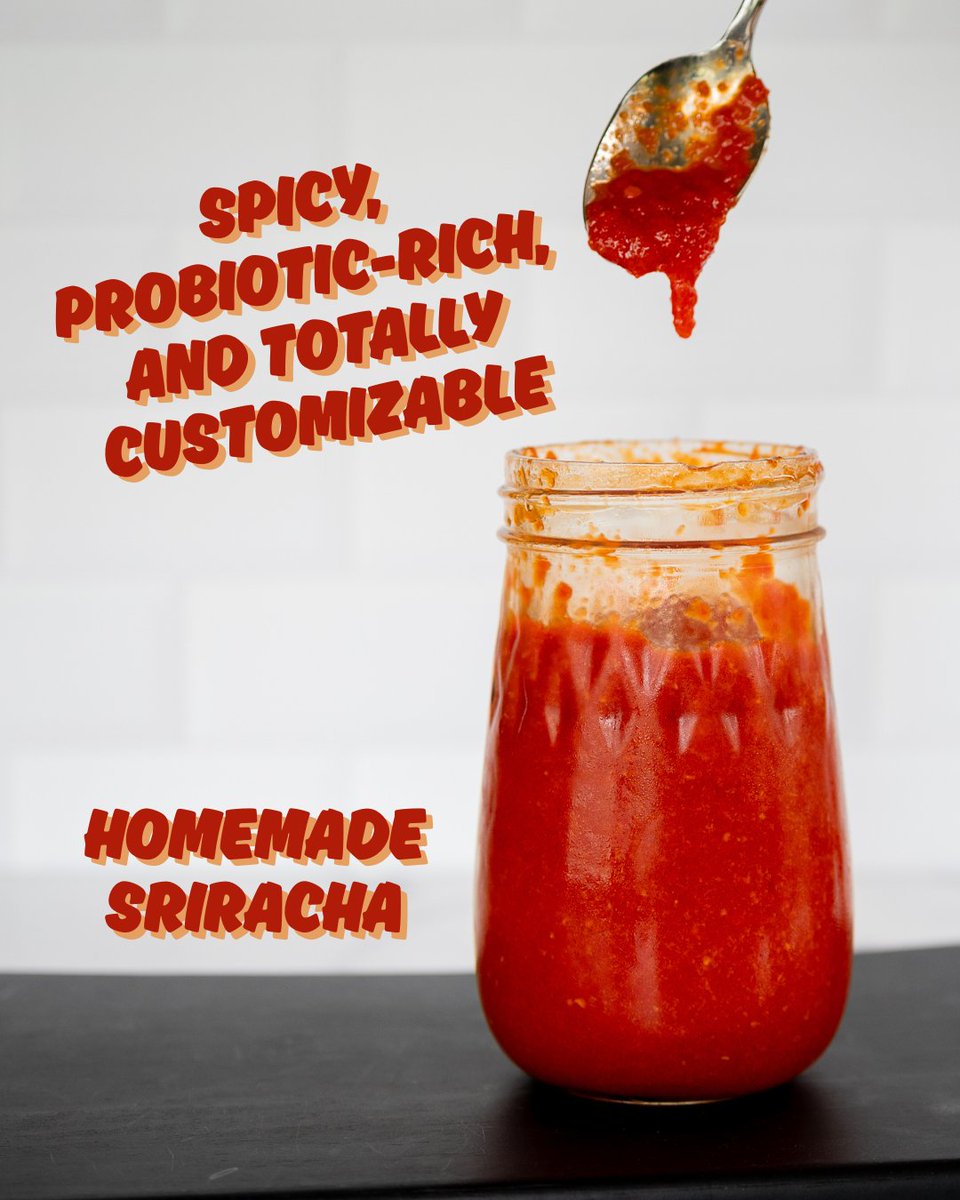 🌶️ I finally nailed a homemade sriracha recipe — no sugar, no junk… just real ingredients and a delicious fermented option that’s packed with probiotics! 🙌

I use it on everything — eggs, bowls, even roasted veggies.

Recipe 🔗wellnessmama.com/recipes/srirac…