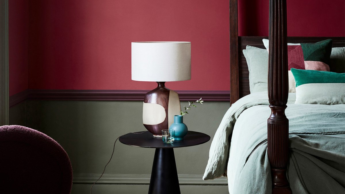 rlmorrisltd's tweet image. Interior experts reveal the bedroom colours that are officially out of style in 2025 – and the shades replacing them...😍

These are the new colourways you'll want on your radar. ✨

shorturl.at/hSnMw

#InteriorExperts #InteriorGuide #BedroomDesigns #Colourways