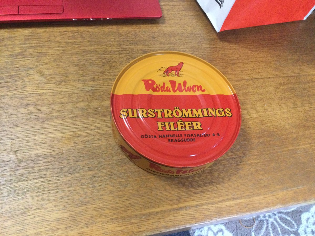 シュールストレミング　フィレ

Surströmming filé

•骨抜きされており食べやすい。

5/10(土)の新歓で出します。