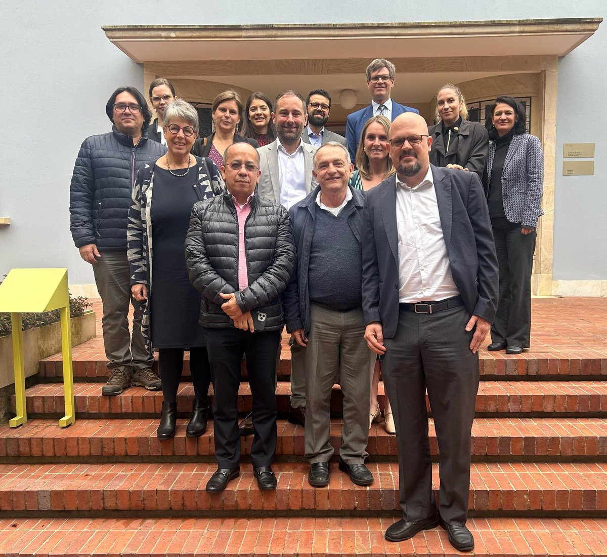 Consejería Comisionada de Paz tweet media