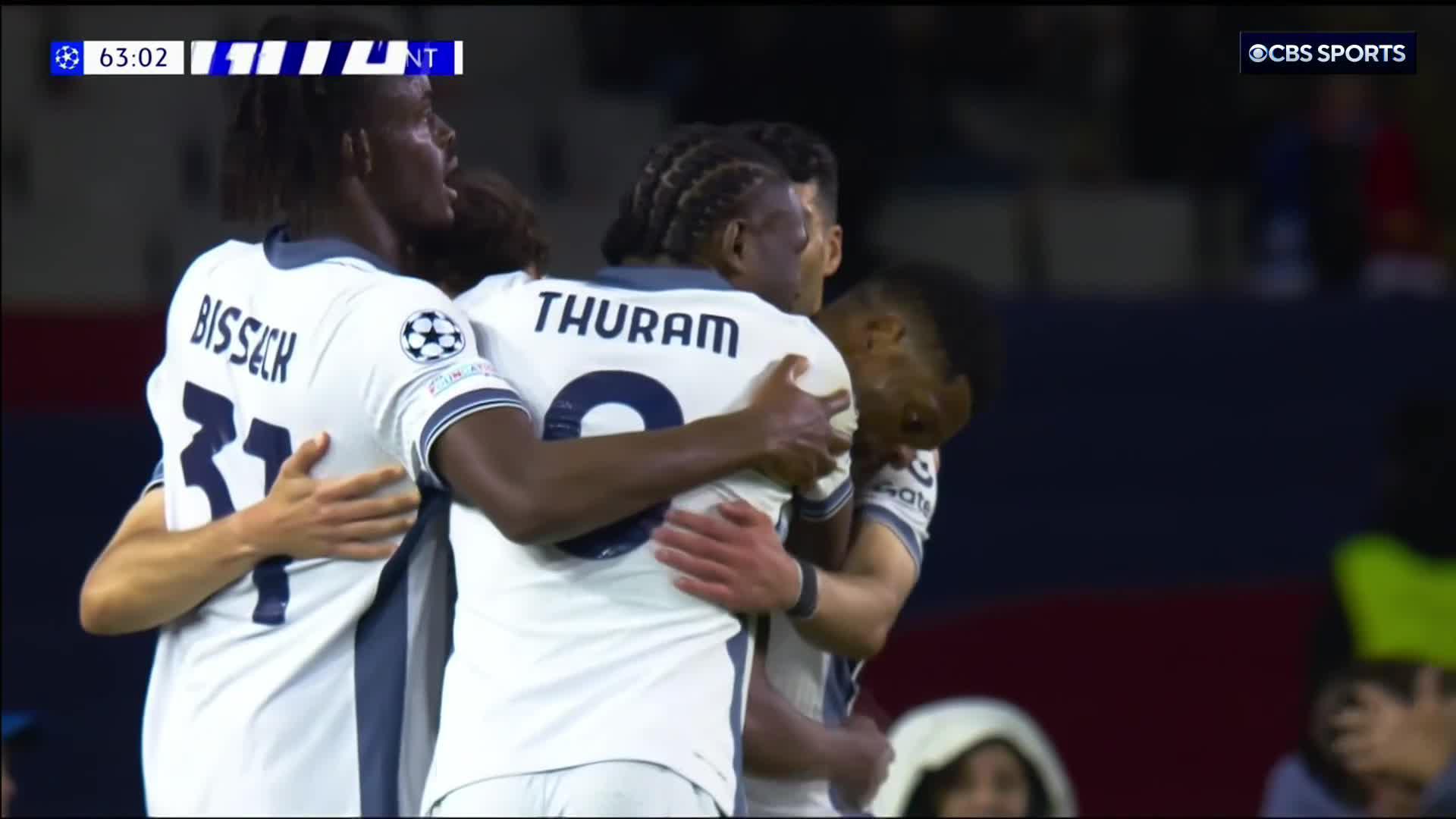A GOAL A PIECE IN UNDER TWO MINUTES 🤯DON'T TAKE YOUR EYES OFF THIS GAME FOR A SECOND 🍿