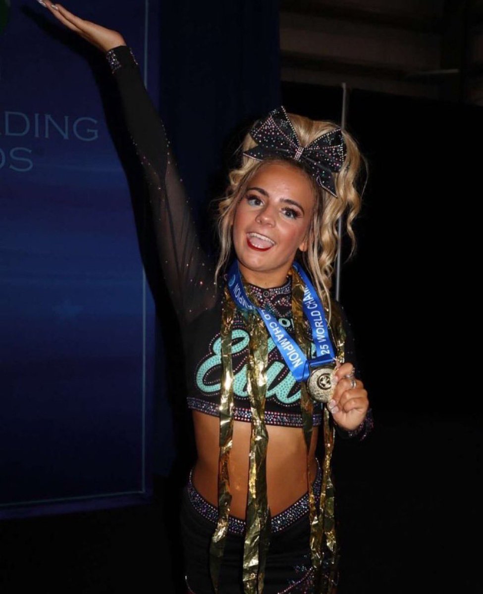 THEPEOPLESCH4MP's tweet image. happy world champ wednesday🥇