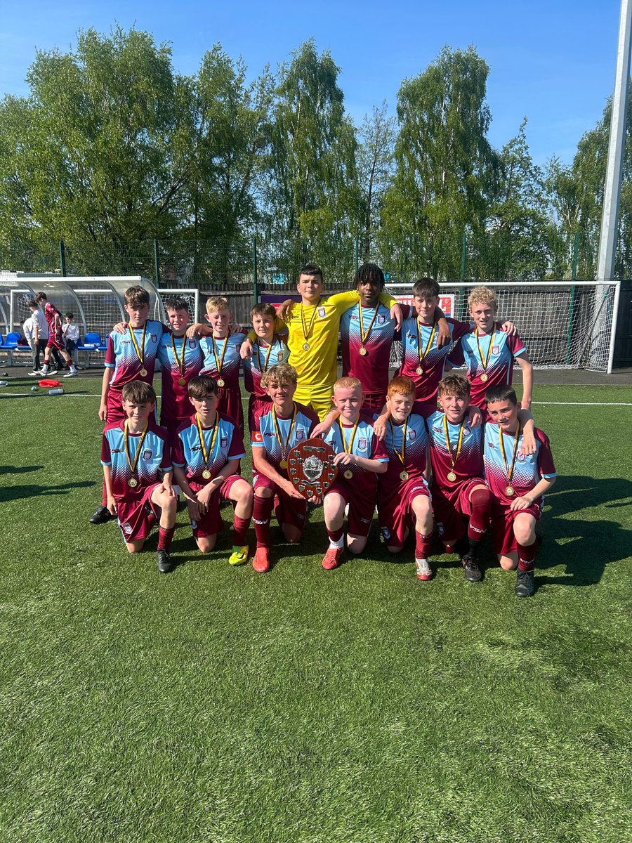 St Ninian's Football (@snhsfootball) on Twitter photo League Cup Winners ๐
Congratulations to our <a href="/stninianshigh/">Saint Ninian's</a> S1 team who beat Trinity to win the St Mirren Cup โญ๏ธโฝ๏ธ League Cup Winners ๐
Congratulations to our <a href="/stninianshigh/">Saint Ninian's</a> S1 team who beat Trinity to win the St Mirren Cup โญ๏ธโฝ๏ธ