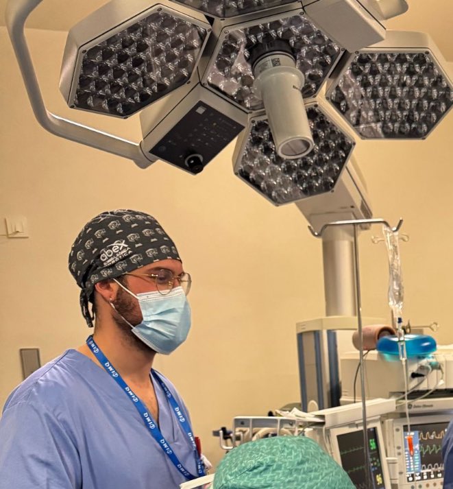 Hoy finaliza su estancia de dos meses en nuestra unidad, el Dr Pablo Solano (Htal Universitario de la Paz, Madrid). Gracias por tu ayuda, tu integración en el equipo y tu simpatía. Esperamos que halla  sido fructífero tu periplo con nosotros. Gracias, aquí siempre tendrás tu casa
