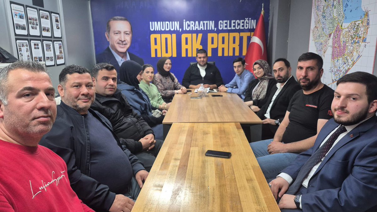 AK Parti Güngören (@akpartigngren) on Twitter photo Tanıtım Medya Komisyon ve Birim Başkanları Toplantısı <a href="/mstfkaanozer/">Mustafa Kaan ÖZER</a> başkanlığında gerçekleştirildi
<a href="/abdullahozdemir/">Abdullah Özdemir</a>
<a href="/dvrnyalcinkaya/">Devran YALÇINKAYA 🇹🇷</a> Tanıtım Medya Komisyon ve Birim Başkanları Toplantısı <a href="/mstfkaanozer/">Mustafa Kaan ÖZER</a> başkanlığında gerçekleştirildi
<a href="/abdullahozdemir/">Abdullah Özdemir</a>
<a href="/dvrnyalcinkaya/">Devran YALÇINKAYA 🇹🇷</a>
